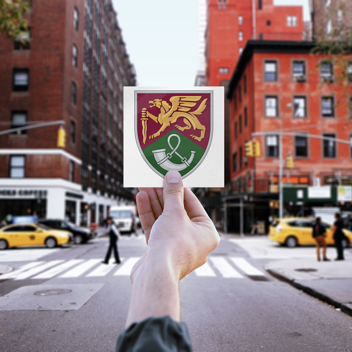 SquareSticker_Test_Large_WhiteSquareSticker_Hand_Mockup.png
