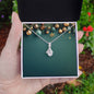 Christmas Background 037 - Alluring Beauty Necklace
