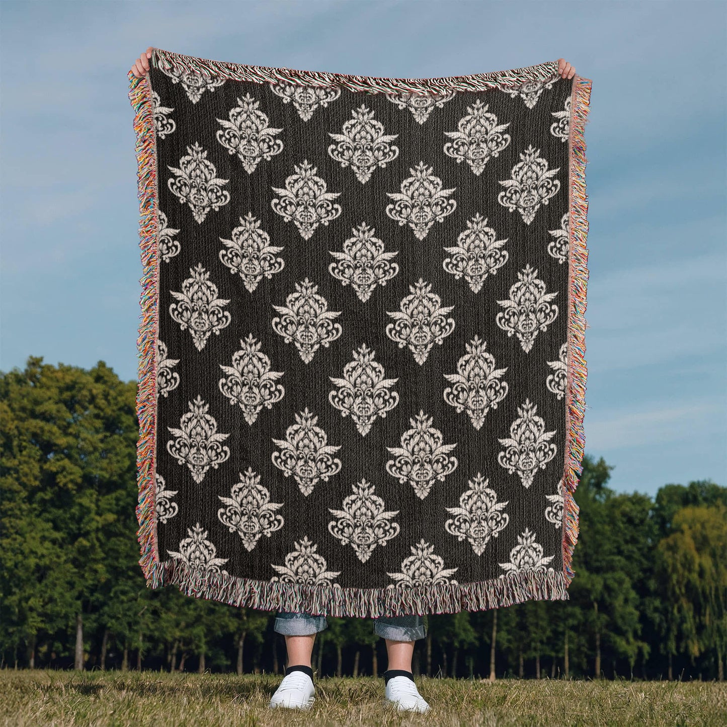 Damask Pattern 025 - 50" x 60" Heirloom Woven Blanket