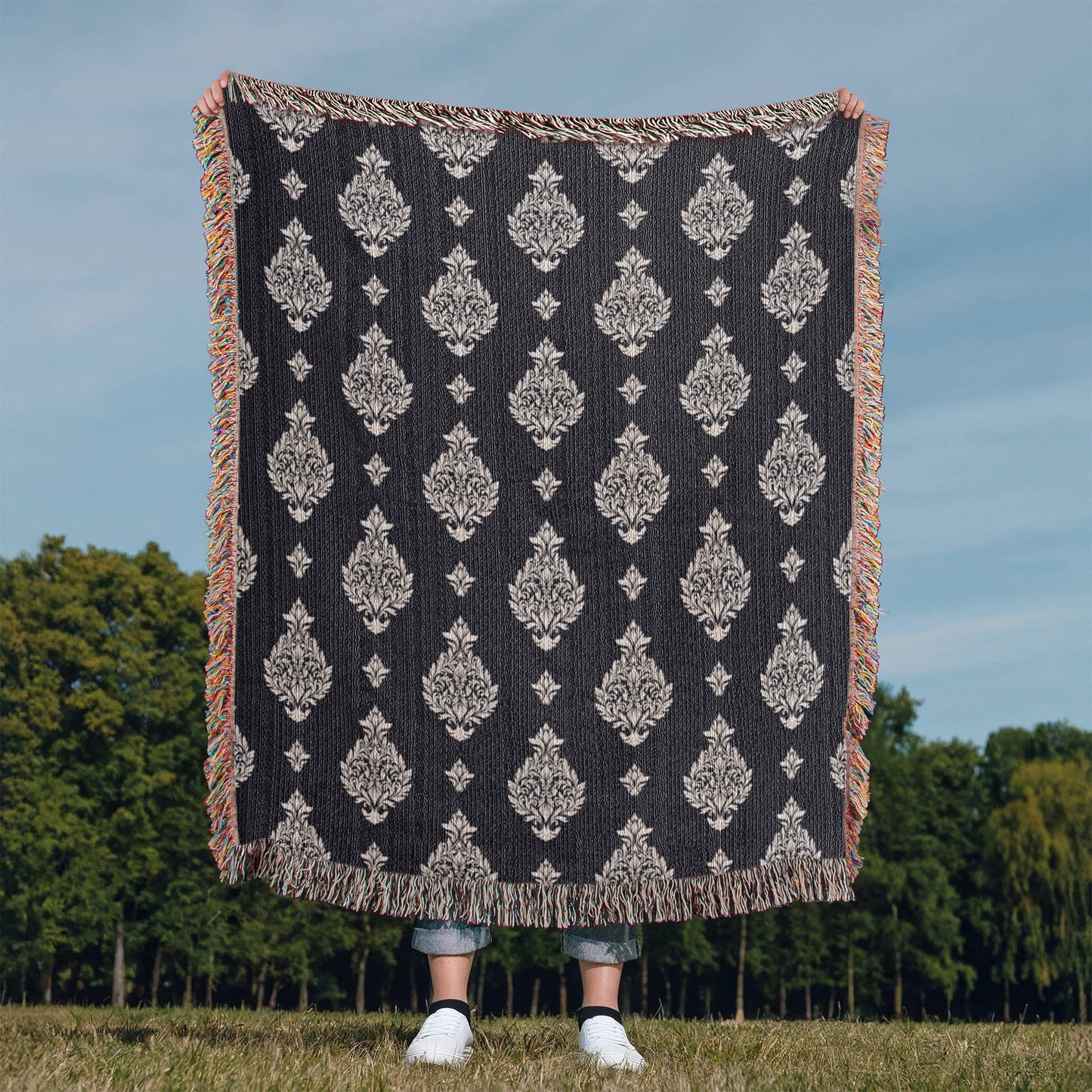 Damask Pattern 033 - 50" x 60" Heirloom Woven Blanket
