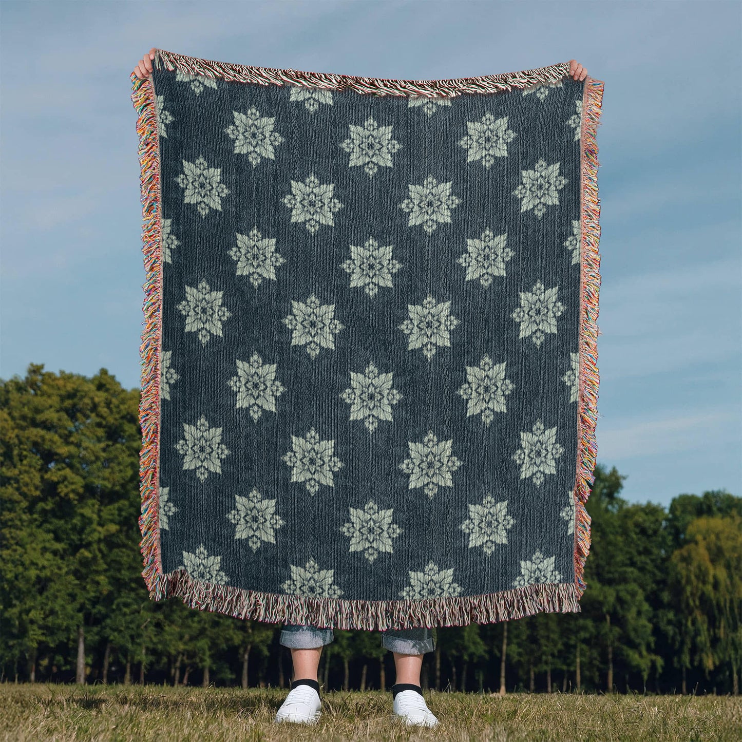 Damask Pattern 024 - 50" x 60" Heirloom Woven Blanket