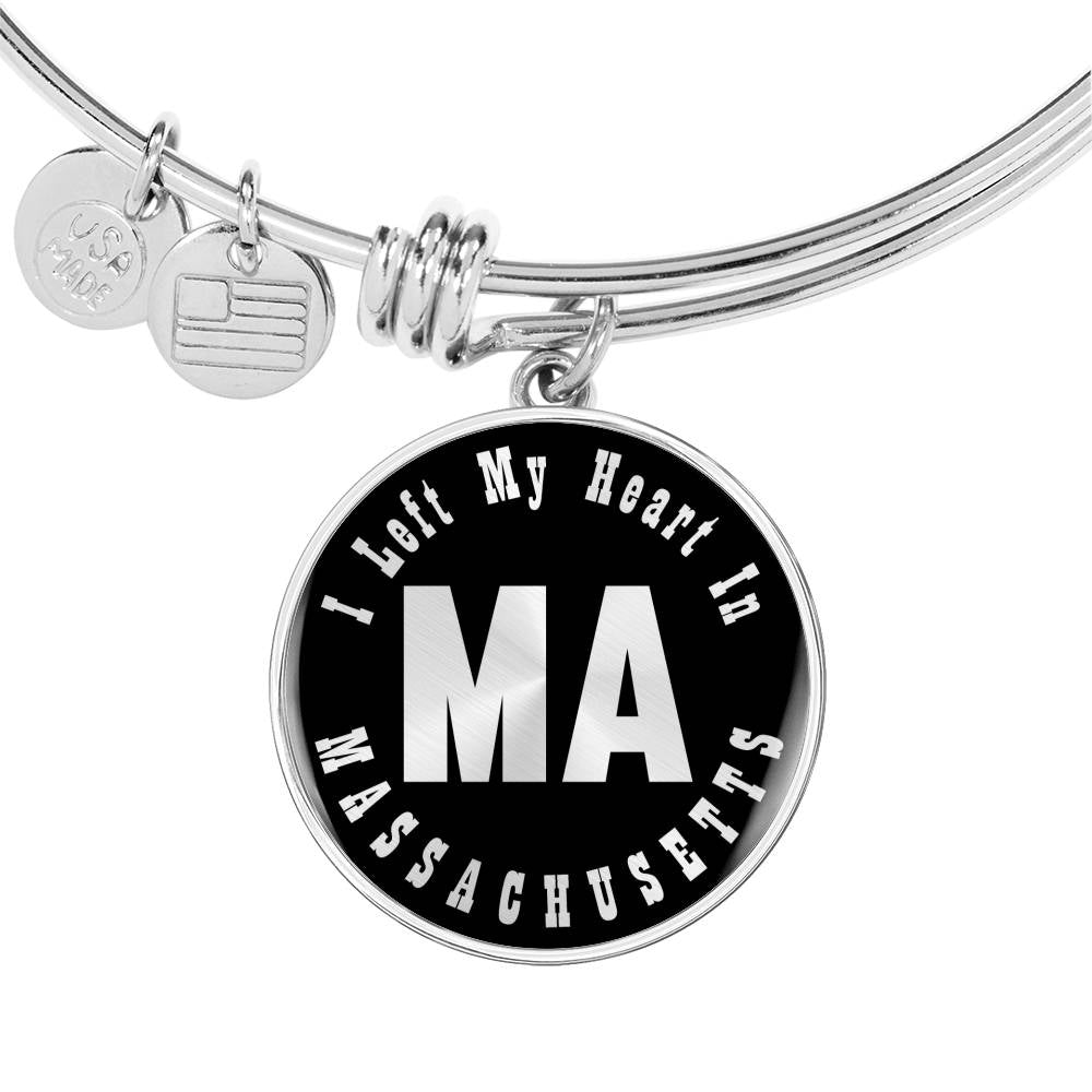 Heart In Massachusetts v02 - Bangle Bracelet