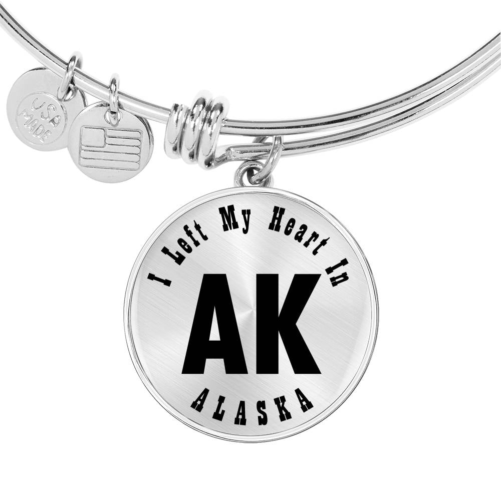 Heart In Alaska v01 - Bangle Bracelet