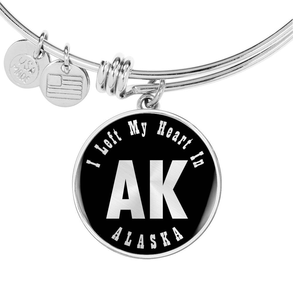 Heart In Alaska v02 - Bangle Bracelet