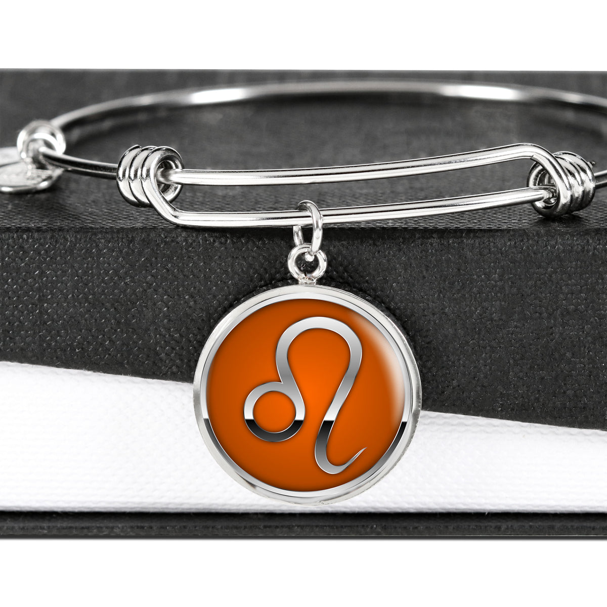 Zodiac Sign Leo v2 - Bangle Bracelet